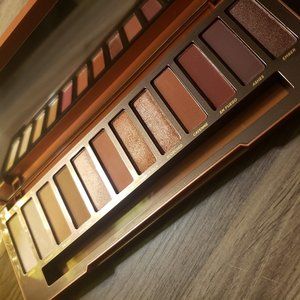 Urban Decay Makeup - URBAN DECAY Naked Heat Palette Urban Decay Makeup - URBAN DECAY Naked Heat Palette